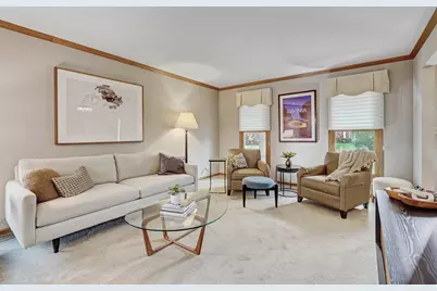 4261 Oak Knoll Lane, Hoffman Estates, IL 60192 - Photo 9
