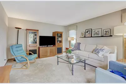 4261 Oak Knoll Lane, Hoffman Estates, IL 60192 - Photo 17