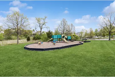8 Tyler Court #B, Streamwood, IL 60107 - Photo 17