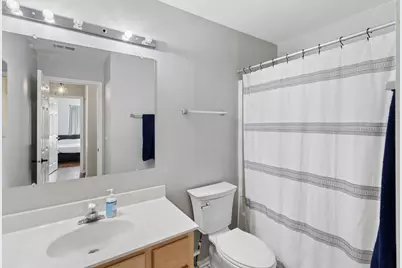 8 Tyler Court #B, Streamwood, IL 60107 - Photo 7