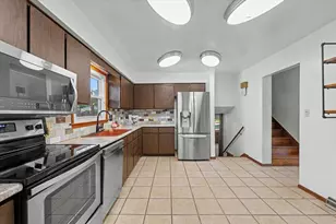 2502 Southwood Dr, Champaign, IL 61821 - Photo 11