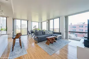 345 W Fullerton Pkwy, Chicago, IL 60614 - Photo 3