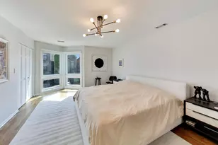1301 N Bosworth Ave, Chicago, IL 60642 - Photo 13