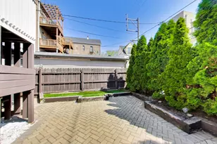 1301 N Bosworth Ave, Chicago, IL 60642 - Photo 31