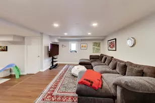 1301 N Bosworth Ave, Chicago, IL 60642 - Photo 25