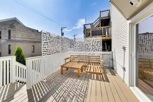 1301 N Bosworth Ave, Chicago, IL 60642 - Photo 29