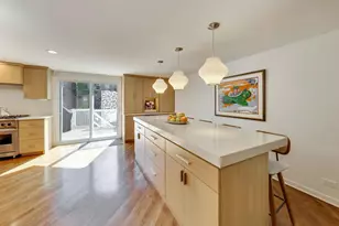 1301 N Bosworth Ave, Chicago, IL 60642 - Photo 11