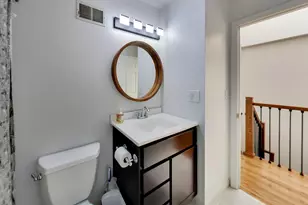 1301 N Bosworth Ave, Chicago, IL 60642 - Photo 23