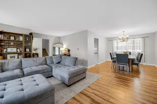 3010 N Kennicott Ave, Arlington Heights, IL 60004 - Photo 5