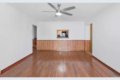 11109 US Highway 14 Highway, Woodstock, IL 60098 - Photo 9
