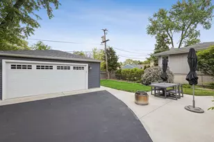715 Forest Rd, La Grange Park, IL 60526 - Photo 15