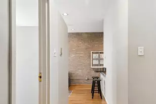 1236 W Carmen Ave, Chicago, IL 60640 - Photo 11