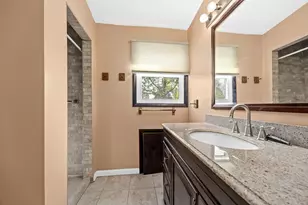 512 W Eugenia St, Lombard, IL 60148 - Photo 13