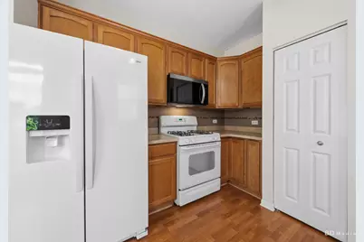 8222 Tremont Lane, Joliet, IL 60431 - Photo 7