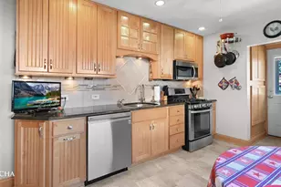 3922 W 104th St, Chicago, IL 60655 - Photo 7