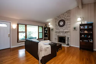 9S771 Brookbank Road, Willowbrook, IL 60527 - Photo 7