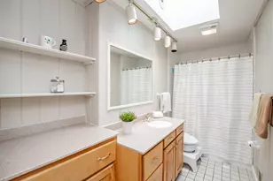 9S771 Brookbank Rd, Willowbrook, IL 60527 - Photo 19