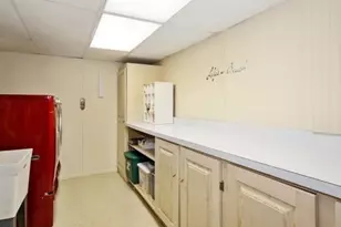 9S771 Brookbank Rd, Willowbrook, IL 60527 - Photo 27