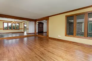 6645 Wedgewood Ln, Willowbrook, IL 60527 - Photo 5