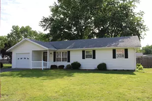 514 Roddy Rd, Salem, IL 62881 - Photo 1