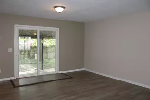 514 Roddy Rd, Salem, IL 62881 - Photo 7