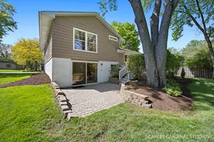 27W170 Fleming Dr, Winfield, IL 60190 - Photo 21