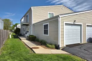 7624 159th Pl, Tinley Park, IL 60477 - Photo 1
