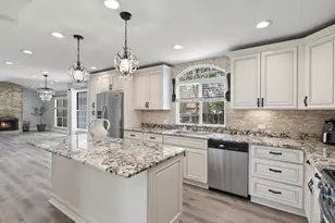1890 McCormick Ln, Hanover Park, IL 60133 - Photo 5