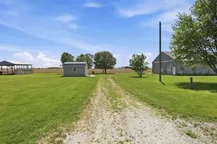 10078 State Route 9, Hoopeston, IL 60942 - Photo 31