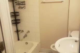 10523 S Corliss Ave, Chicago, IL 60628 - Photo 11