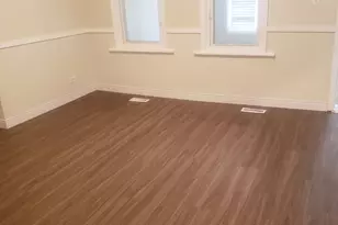 10523 S Corliss Ave, Chicago, IL 60628 - Photo 5