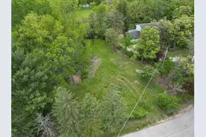 17 E Lyncliff Drive, Oswego, IL 60543 - Photo 1