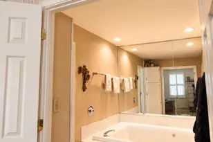 6319 Briar Rd, Willowbrook, IL 60527 - Photo 13