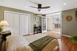404 Callie Ct, Morton Grove, IL 60053 - Photo 5