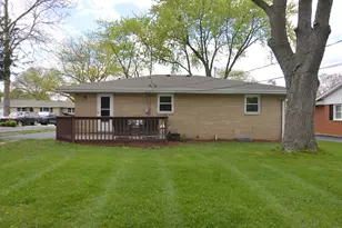 426 Brown St, Wauconda, IL 60084 - Photo 23