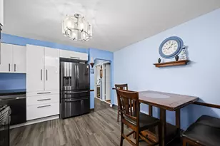 8436 N Oriole Ave, Niles, IL 60714 - Photo 3