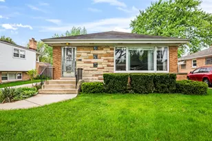 8436 N Oriole Ave, Niles, IL 60714 - Photo 1