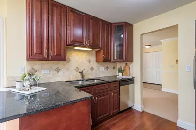 5227 Rockpointe Court #5227, Gurnee, IL 60031 - Photo 7