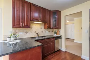 5227 Rockpointe Ct, Gurnee, IL 60031 - Photo 7