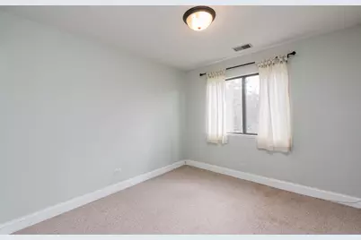 5227 Rockpointe Court #5227, Gurnee, IL 60031 - Photo 19