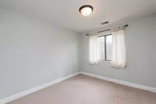 5227 Rockpointe Ct, Gurnee, IL 60031 - Photo 19