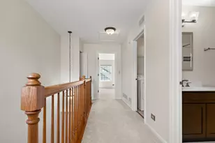 303 Glen Leven Ct, Schaumburg, IL 60194 - Photo 9