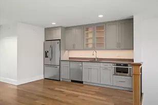 924 E Chicago Ave, Naperville, IL 60540 - Photo 35