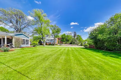 2401 Maple Avenue, Northbrook, IL 60062 - Photo 31