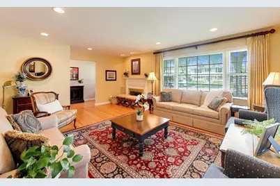 2401 Maple Avenue, Northbrook, IL 60062 - Photo 5