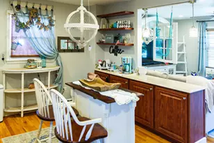 910 Shields Ave, Winthrop Harbor, IL 60096 - Photo 9