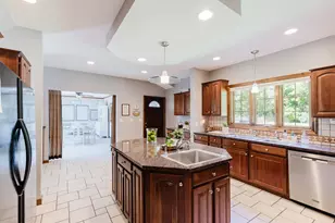 9049 Route 166, Creal Springs, IL 62922 - Photo 11