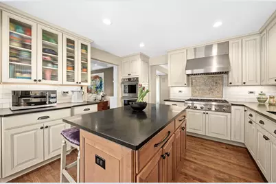 1706 Holly Avenue, Darien, IL 60561 - Photo 15