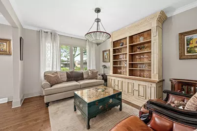 1706 Holly Avenue, Darien, IL 60561 - Photo 9