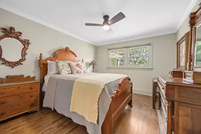 1706 Holly Avenue, Darien, IL 60561 - Photo 23